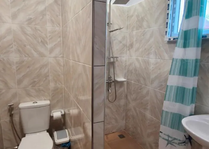 J&l Apartelle Aparthotel Moalboal